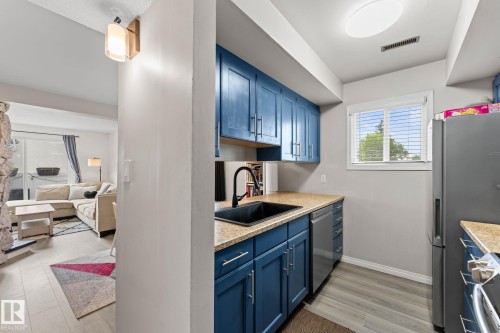 45 Lancaster Terrace, Edmonton, AB 