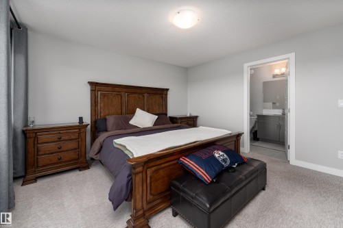 998 Stillwater Boulevard, Edmonton, AB 