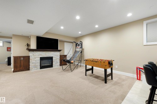 4376 Mcclung Crescent, Edmonton, AB 