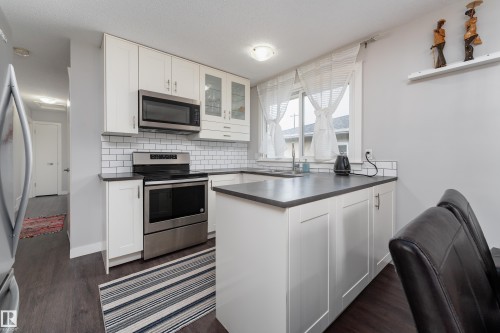 11227 40 Avenue, Edmonton, AB 