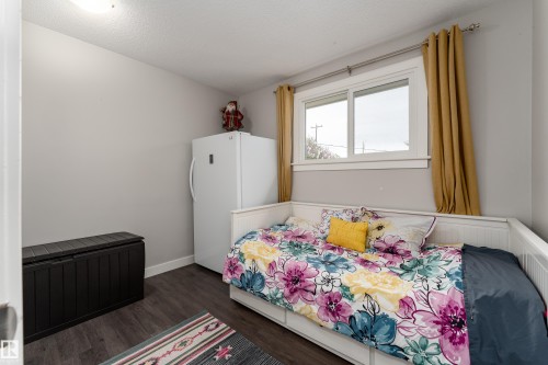 11227 40 Avenue, Edmonton, AB 