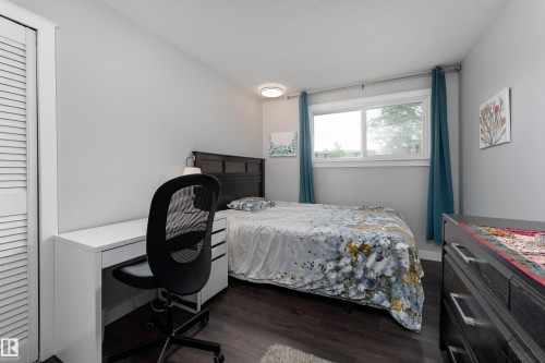 11227 40 Avenue, Edmonton, AB 