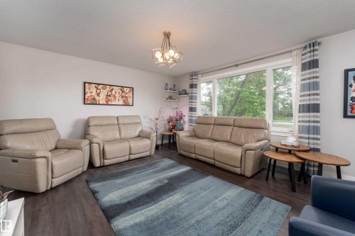 11227 40 Avenue, Edmonton, AB 