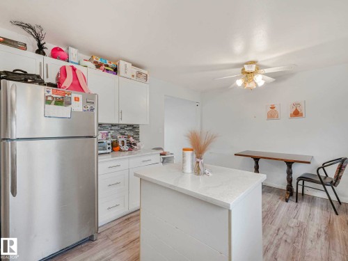 9528 151 Avenue, Edmonton, AB 