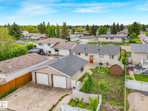 9528 151 Avenue, Edmonton, AB 