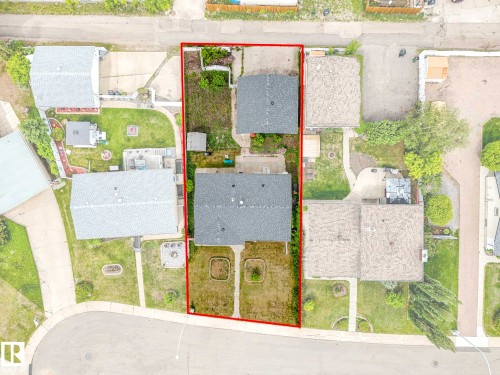 9528 151 Avenue, Edmonton, AB 