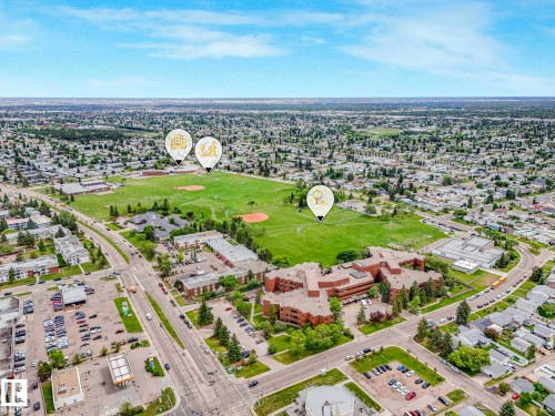 9528 151 Avenue, Edmonton, AB 