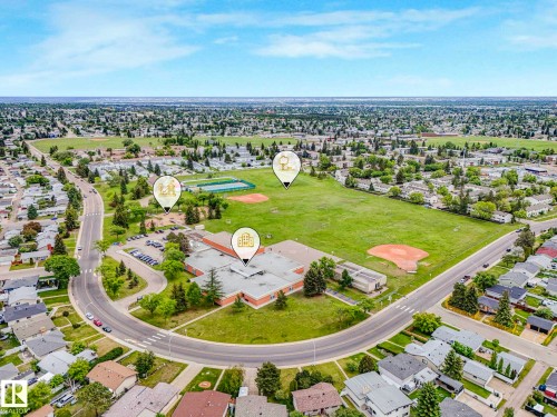 9528 151 Avenue, Edmonton, AB 