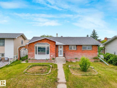 9528 151 Avenue, Edmonton, AB 
