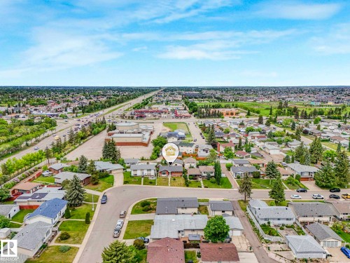 9528 151 Avenue, Edmonton, AB 