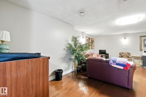 11604 15 Avenue, Edmonton, AB 