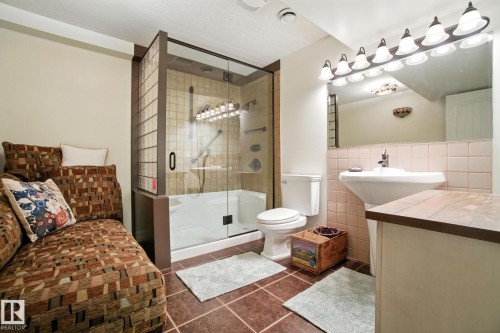 11604 15 Avenue, Edmonton, AB 