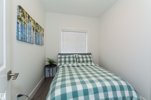 Bedroom - 15168 16 Street Nw, Edmonton, AB 