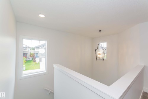 Corridor - 15168 16 Street Nw, Edmonton, AB 