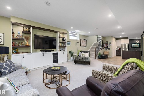 369 Meadowview Drive, Fort Saskatchewan, AB 