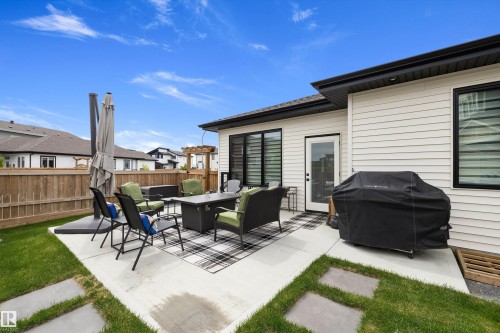 369 Meadowview Drive, Fort Saskatchewan, AB 