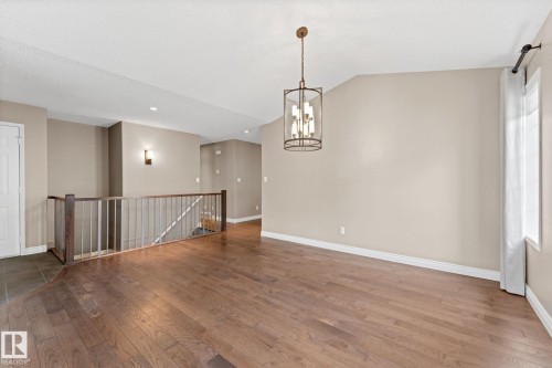 963 Youville Drive W, Edmonton, AB 