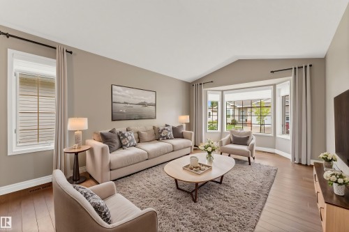 963 Youville Drive W, Edmonton, AB 