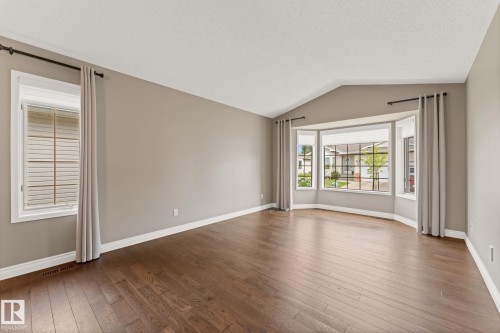 963 Youville Drive W, Edmonton, AB 