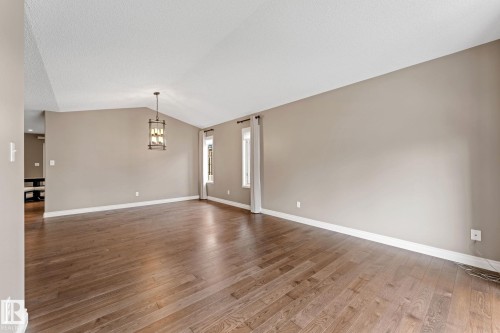 963 Youville Drive W, Edmonton, AB 