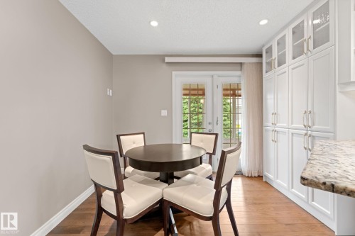 963 Youville Drive W, Edmonton, AB 