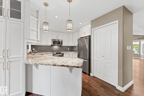 963 Youville Drive W, Edmonton, AB 