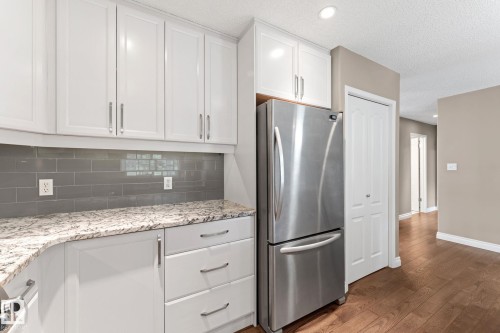 963 Youville Drive W, Edmonton, AB 