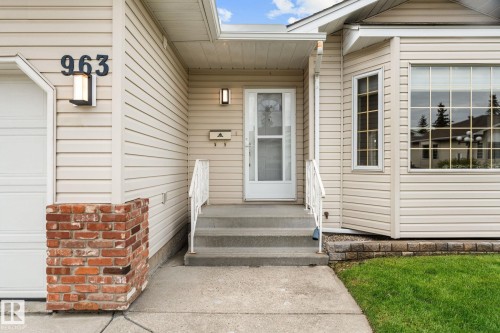 963 Youville Drive W, Edmonton, AB 