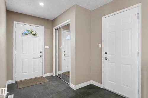 963 Youville Drive W, Edmonton, AB 