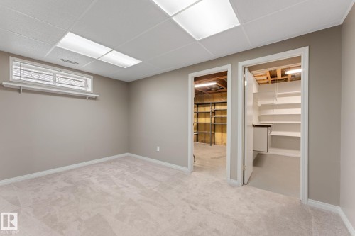 963 Youville Drive W, Edmonton, AB 