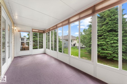 963 Youville Drive W, Edmonton, AB 