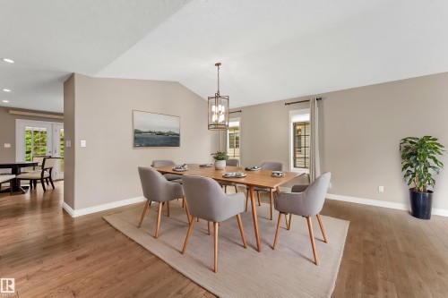 963 Youville Drive W, Edmonton, AB 