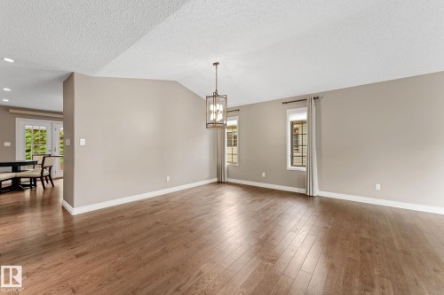 963 Youville Drive W, Edmonton, AB 