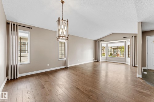 963 Youville Drive W, Edmonton, AB 