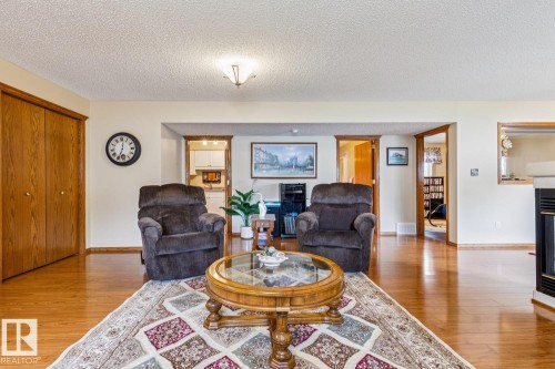 5131 152A Avenue, Edmonton, AB 