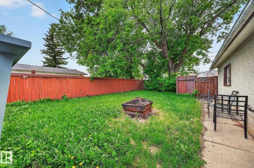 8814 162 Street, Edmonton, AB 