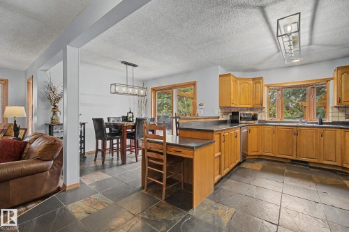 1 Fieldstone Drive, Spruce Grove, AB 