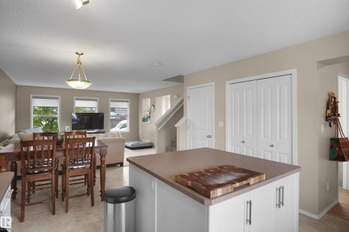 Kitchen - 292 Simmonds Way, Leduc, AB 