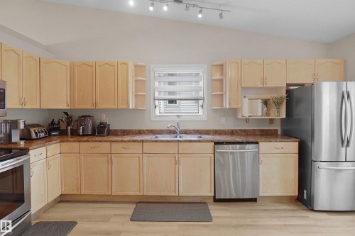 15536 70 Street, Edmonton, AB 