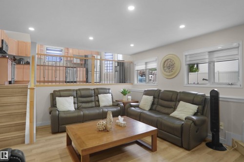 15536 70 Street, Edmonton, AB 