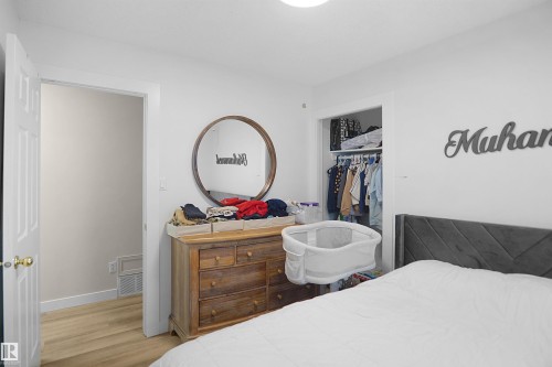 15536 70 Street, Edmonton, AB 