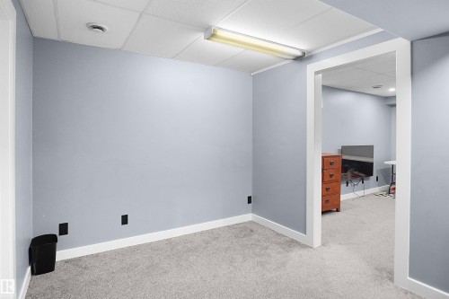 15536 70 Street, Edmonton, AB 
