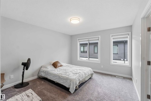 Bedroom - 33 1729 Keene Crescent, Edmonton, AB 