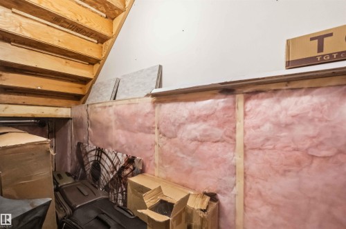Image quality insufficient for description - 33 1729 Keene Crescent, Edmonton, AB 