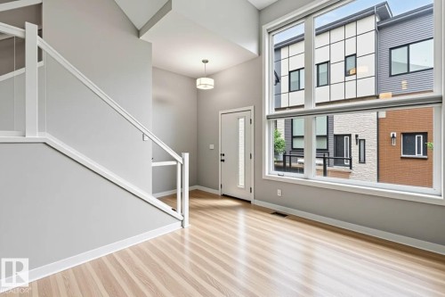 Entrance foyer - 33 1729 Keene Crescent, Edmonton, AB 