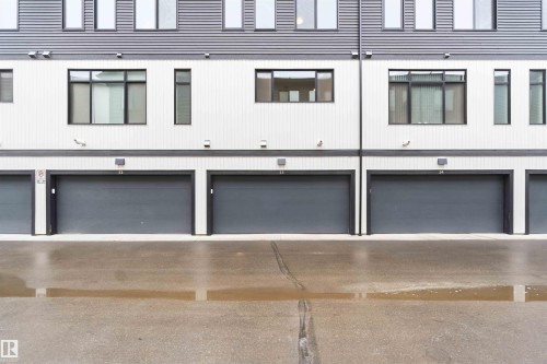 Garage - 33 1729 Keene Crescent, Edmonton, AB 
