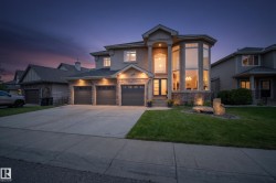 358 Cowan Crescent  Sherwood Park, AB T8H 0E5