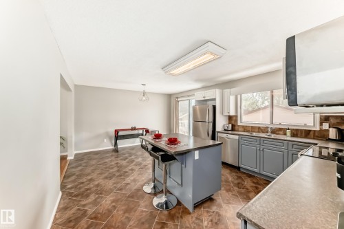 3909 39 Avenue, Leduc, AB 