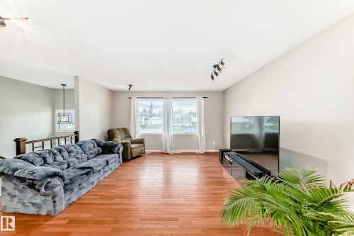 3909 39 Avenue, Leduc, AB 