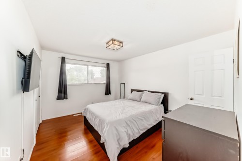 3909 39 Avenue, Leduc, AB 
